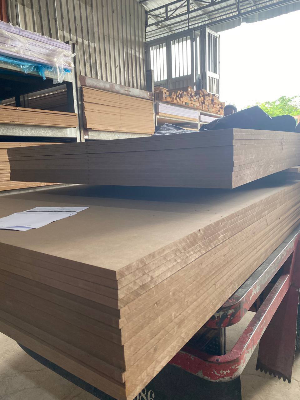 18L MDF