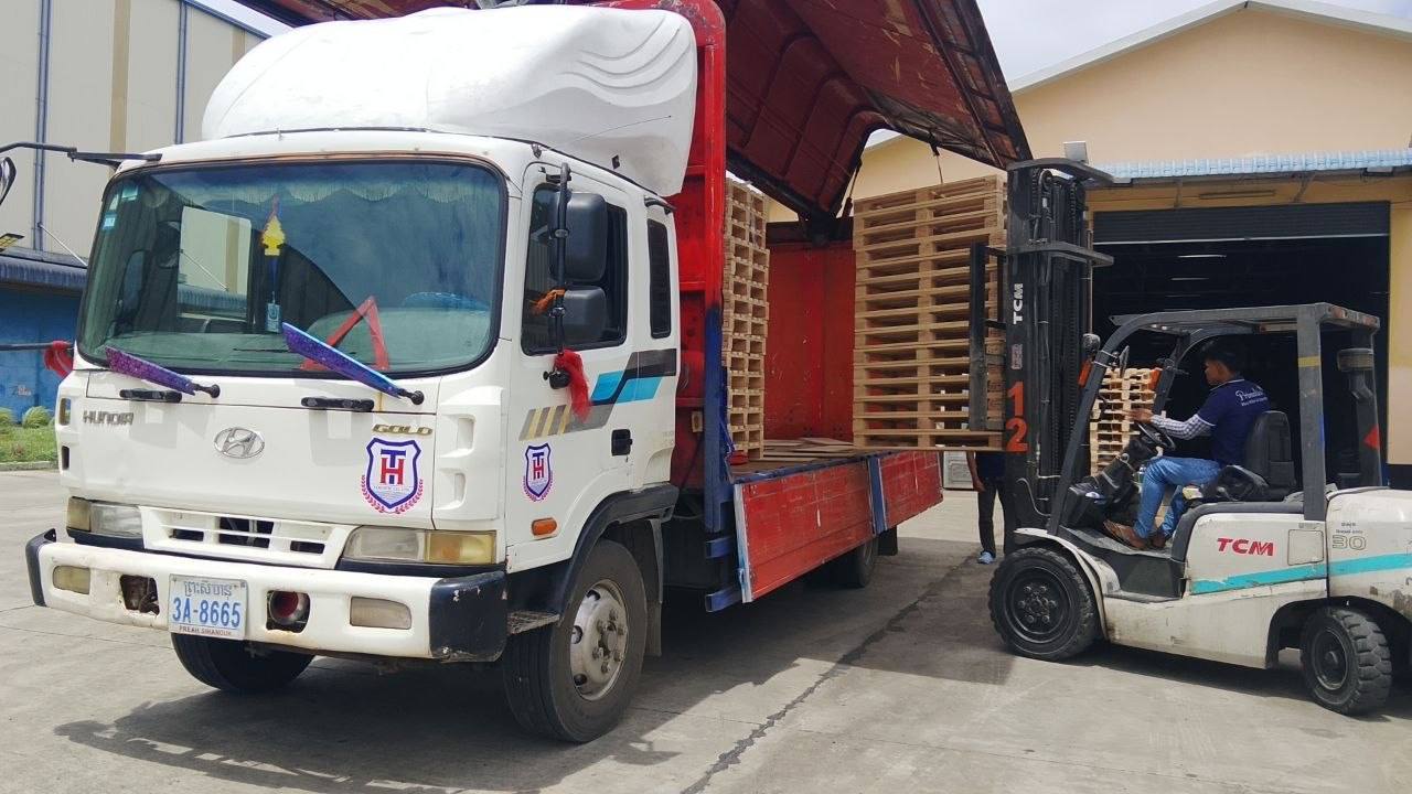 TRUCKING FEE(សេវាដឹក)​ 55$