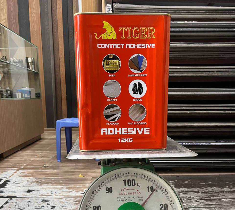 GLUE  TIGER 12KG